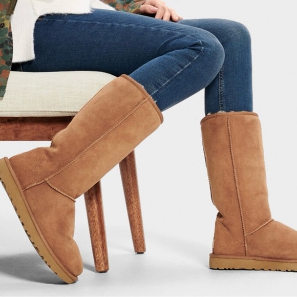 UGG Shoes - UGG Australia Classic Tall II Leather Chestnut Boots Sheepskin Lining Size W9